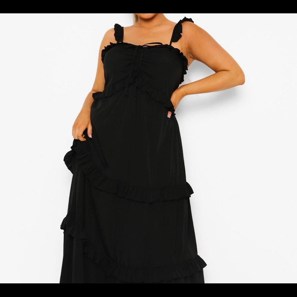 Boohoo - Ruffle Detail Maxi Dress